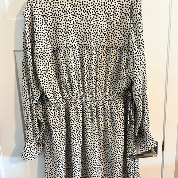 H&M Black and White Wrap Sundress with Bishop Sleeves - Picture 2 of 4